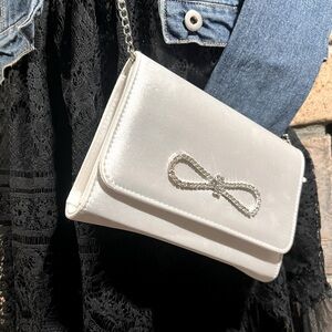 Milisente White Satin Bag